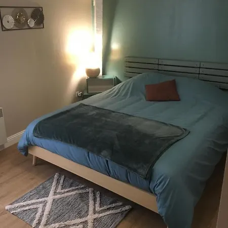 Les Remparts Apartment *